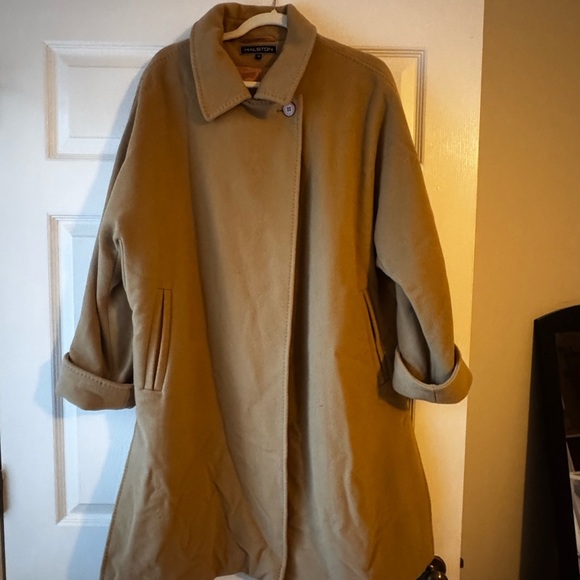 Halston Wool Cashmere Blend Camel Coat | Size 10 - Picture 4 of 9